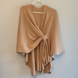 NWT Puli Women’s Knit Wrap